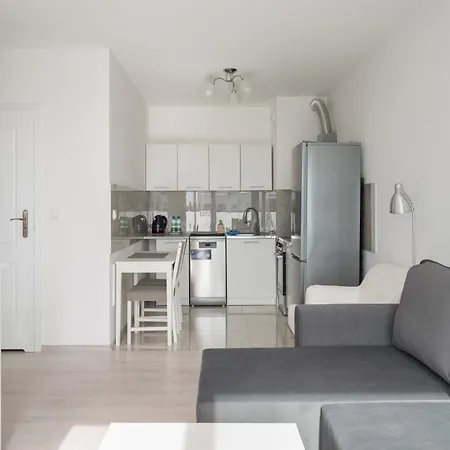 شقة Ursus Homely